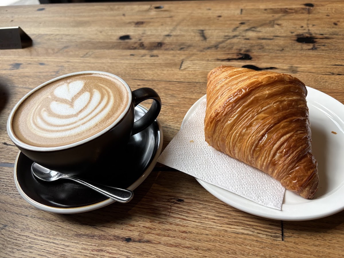 Ethica Coffee Roasters — Cafe